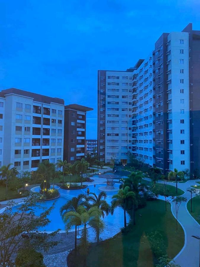 Avida Atria T2-F ,5Mins To Festive Walk And 4 Mins To Iloilo Convention Center Aparthotel Екстериор снимка